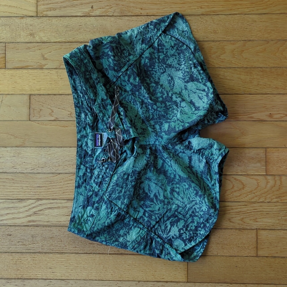 Patagonia lace front shorts